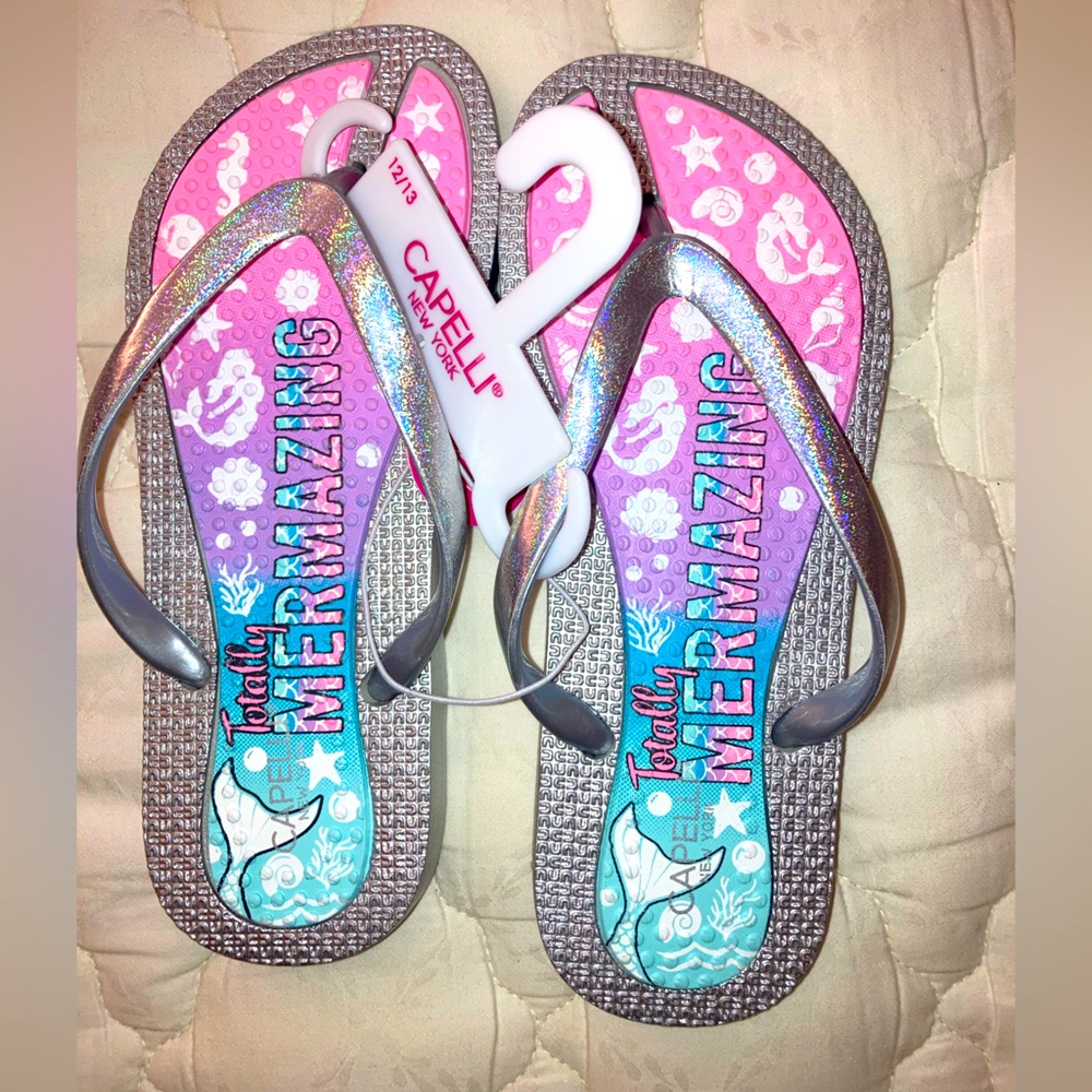 Capelli New York Mermaid Flip Flops - Girls 12/13 New With Tag